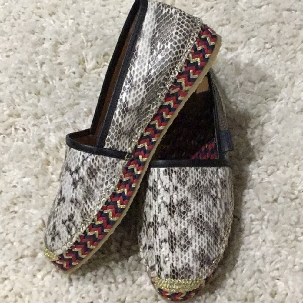 Authentic Gucci Snakeskin Espadrilles.